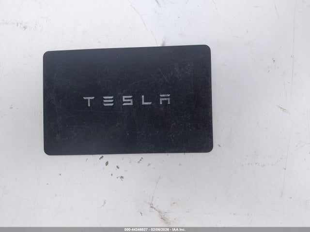 7SAYGAEE5NF405257 Tesla Model Y Long Range Dual Motor All-wheel Drive