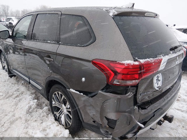 2017 MITSUBISHI OUTLANDER JA4AZ3A30HZ031027 Photo 2