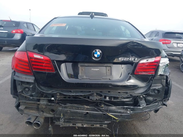 BMW 528I 2014 WBA5A5C51ED504643 Image 16