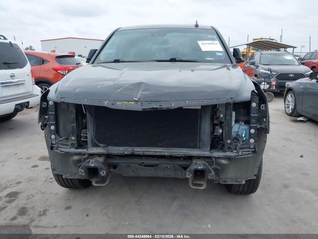 44346964 :رقم المزاد ، 1GYS3BKJ5KR290746 vin ، 2019 Cadillac Escalade Luxury مزاد بيع