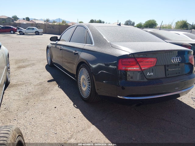 2013 AUDI A8 WAUAGAFD9DN001329 Photo 2