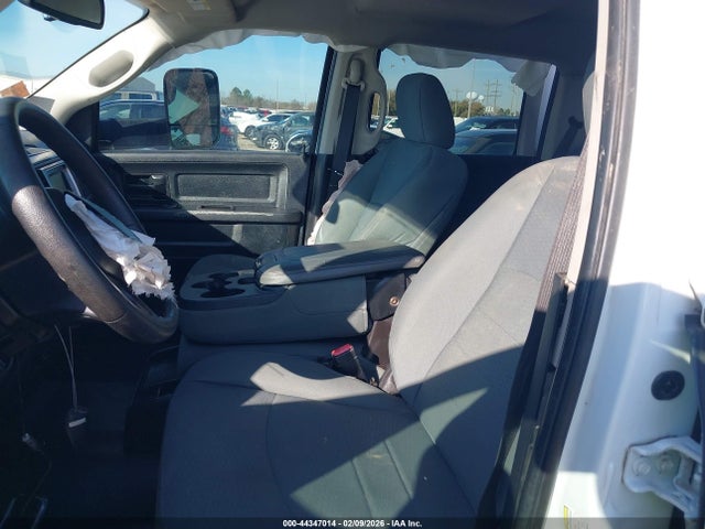Продажа на аукционе авто 2015 Ram 2500 Tradesman, vin: 3C6UR5HL3FG665019, номер лота: 44347014
