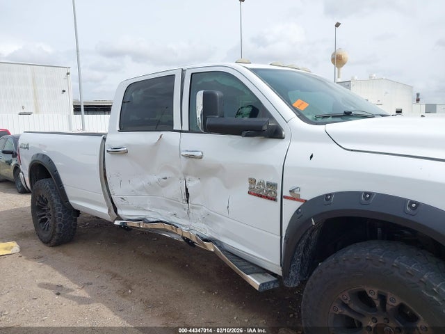 2015 RAM 2500 3C6UR5HL3FG665019 Photo 5