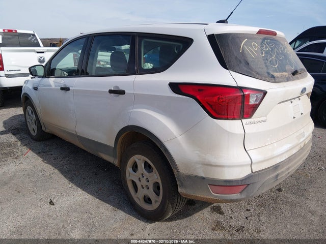 2019 FORD ESCAPE 1FMCU0F78KUB36485 Photo 2