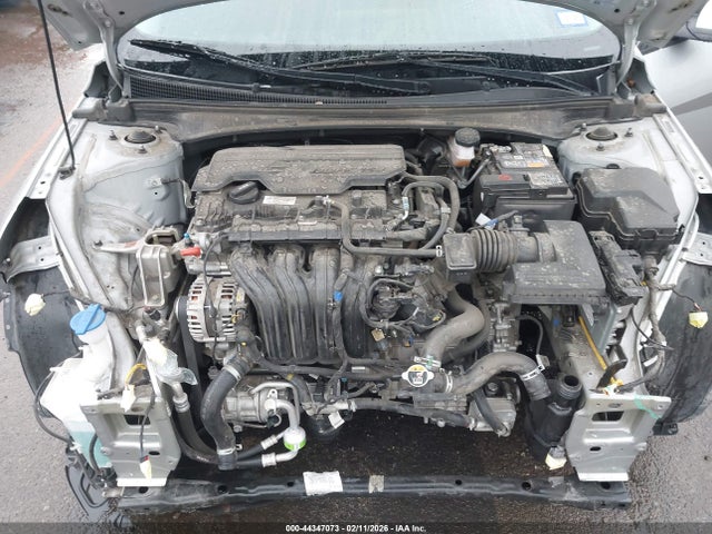 5NPLS4AG6PH111305 Hyundai ELANTRA SEL