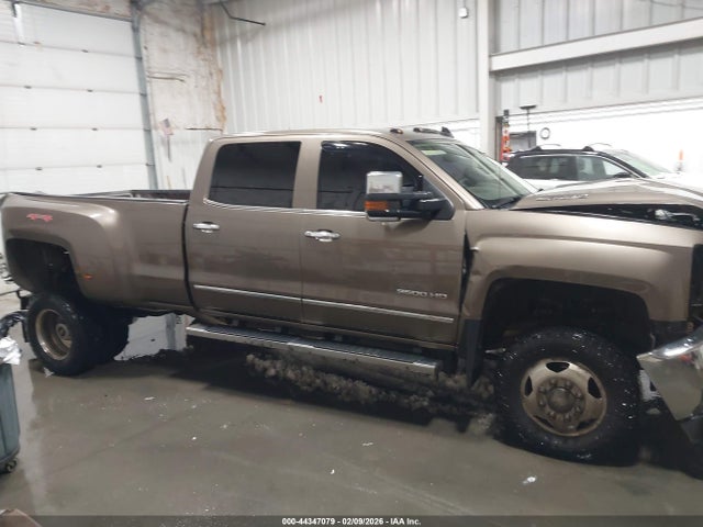 1GC4K0E81FF599488 Chevrolet Silverado 3500hd Ltz