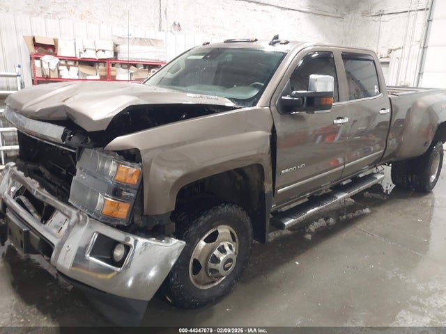1GC4K0E81FF599488 Chevrolet Silverado 3500hd Ltz