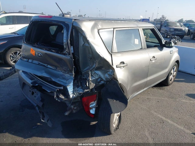 KNDJN2A26H7492666 KIA Soul