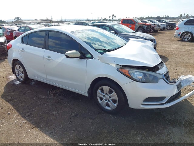 KNAFX4A69G5549416 KIA FORTE LX