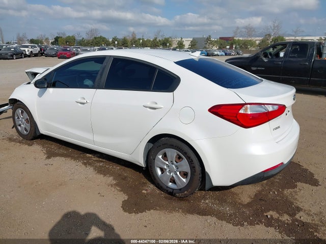 KNAFX4A69G5549416 KIA FORTE LX