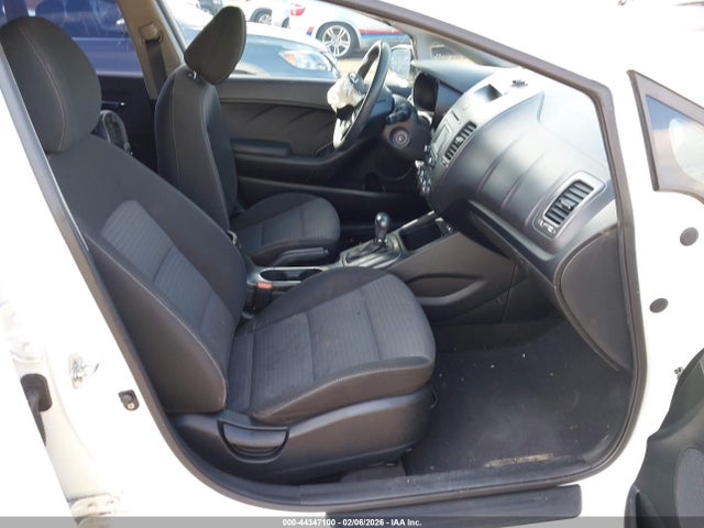 KNAFX4A69G5549416 KIA FORTE LX