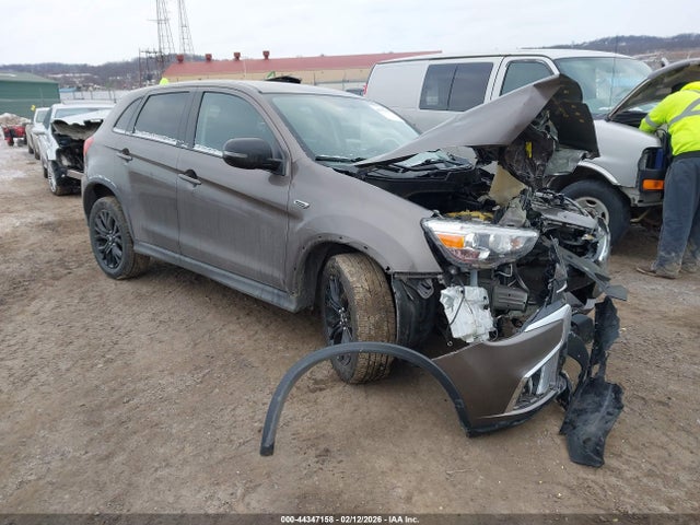 2018 MITSUBISHI OUTLANDER SPORT JA4AR3AU0JZ028014