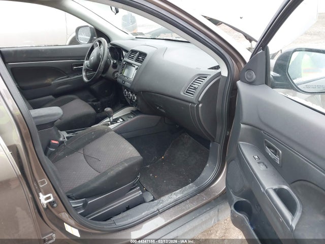 2018 MITSUBISHI OUTLANDER SPORT JA4AR3AU0JZ028014 Photo 4