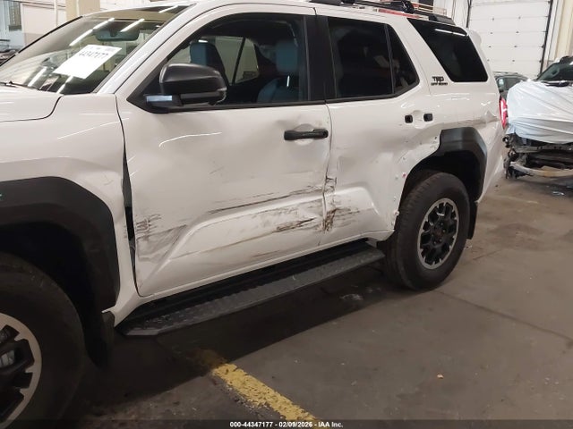 JTEVA5BR0T5084111 Toyota 4runner Trd Off Road Premium
