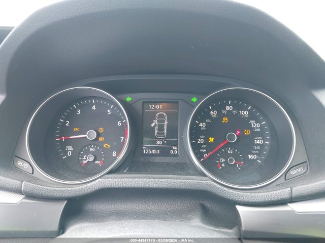1VWDT7A32HC082668 Volkswagen Passat 1.8t R-line