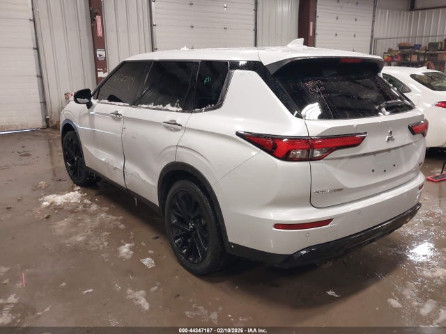 2023 MITSUBISHI OUTLANDER JA4J4UA88PZ036197 Photo 2