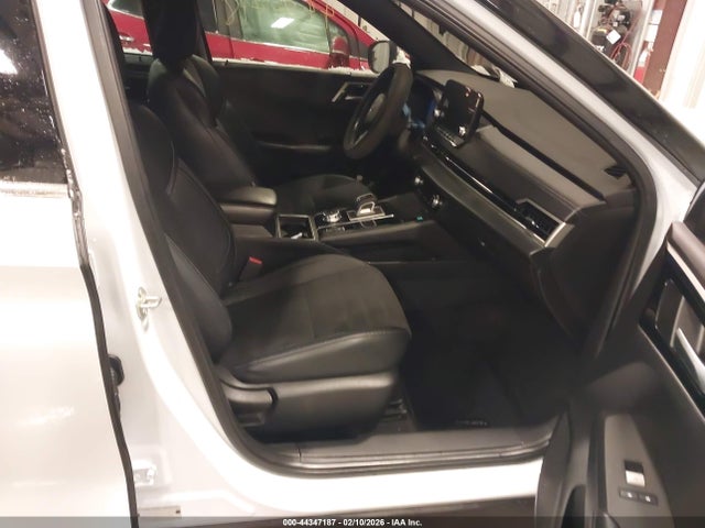 2023 MITSUBISHI OUTLANDER JA4J4UA88PZ036197 Photo 4