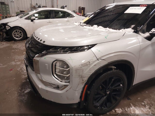 2023 MITSUBISHI OUTLANDER JA4J4UA88PZ036197 Photo 5