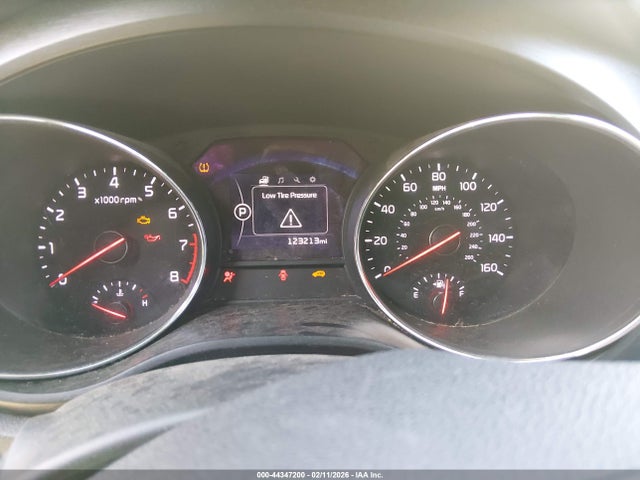 Продажа на аукционе авто 2017 Kia Sedona Lx, vin: KNDMB5C12H6315694, номер лота: 44347200