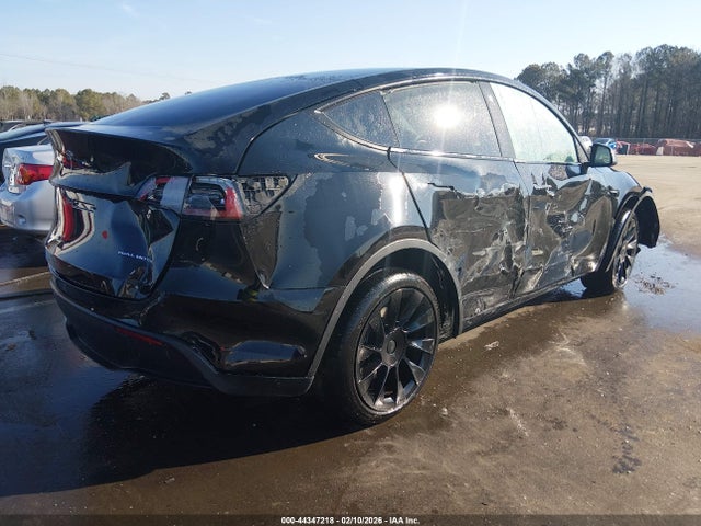 2023 TESLA MODEL Y 7SAYGDEE1PA084884 Photo 3