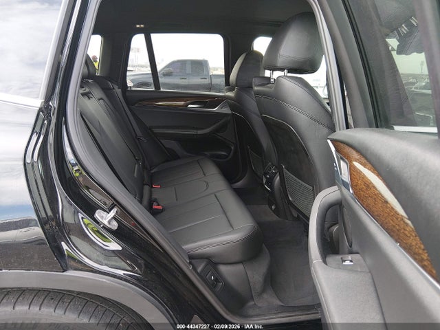 2018 BMW X3 5UXTR9C50JLC80129 Photo 7