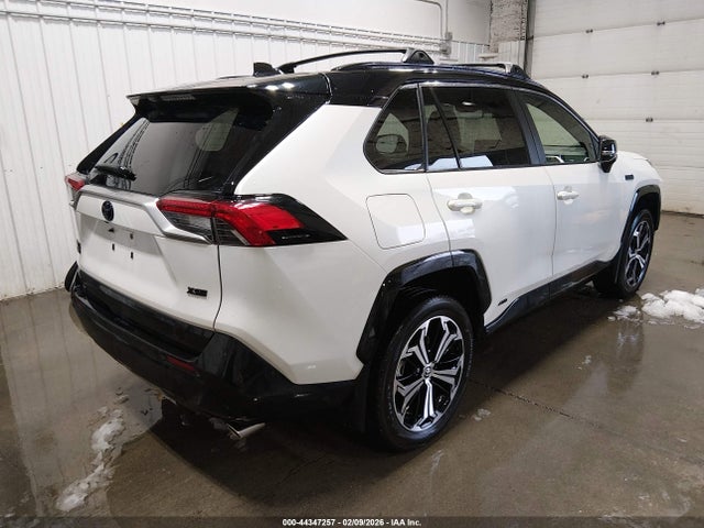 2022 TOYOTA RAV4 PRIME JTMEB3FV0ND100474 Photo 3