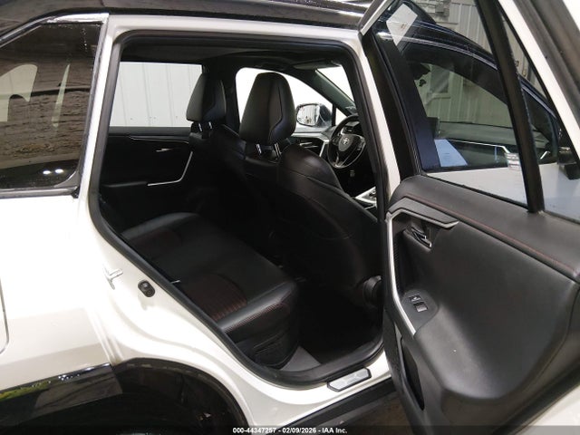2022 TOYOTA RAV4 PRIME JTMEB3FV0ND100474 Photo 7