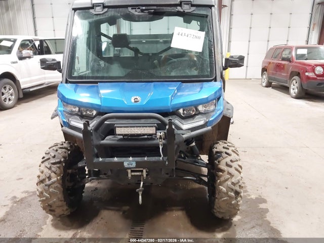 3JBUVAX46MK001317 Can Am Defender