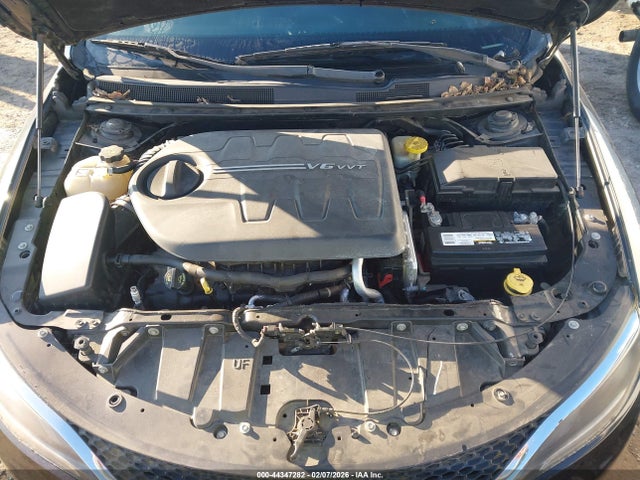 Aukcja sprzedaży 2015 Chrysler 200 S, vin: 1C3CCCBG7FN642876, numer aukcji: 44347282