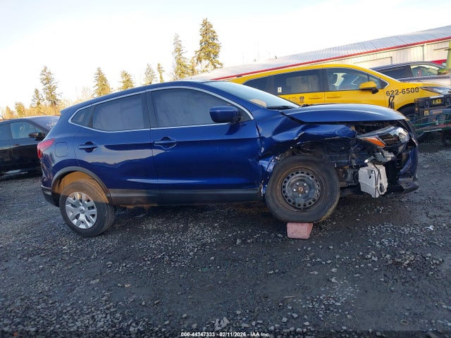 JN1BJ1CP3KW215833 Nissan Rogue Sport S