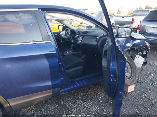 JN1BJ1CP3KW215833 Nissan Rogue Sport S