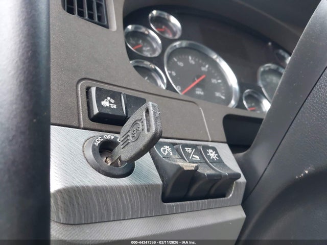 Продажа на аукционе авто 2019 Kenworth T680, vin: 1XKYD49X7KJ285277, номер лота: 44347399
