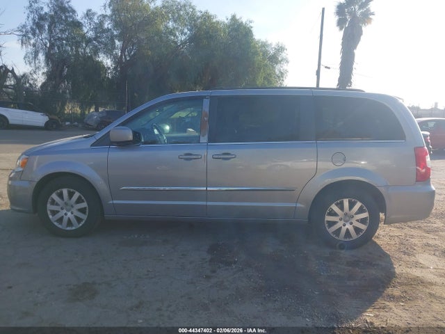 2C4RC1BG5GR213380 Chrysler Town &amp; Country Touring