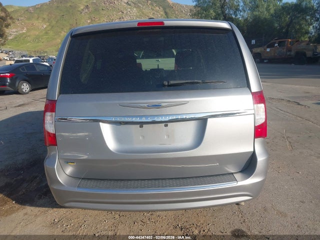 2C4RC1BG5GR213380 Chrysler Town &amp; Country Touring
