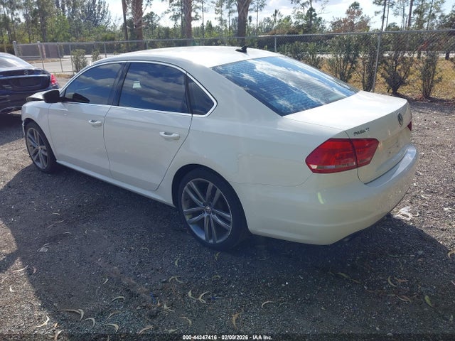 44347416 :رقم المزاد ، 1VWAT7A37FC092869 vin ، 2015 Volkswagen Passat 1.8t Limited Edition مزاد بيع
