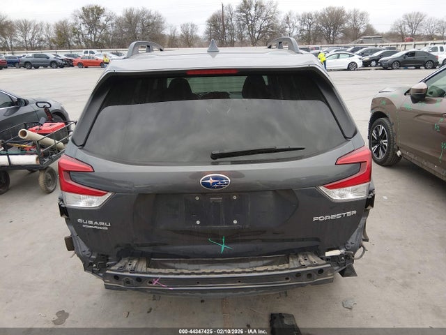 Продаж на аукціоні авто 2021 Subaru Forester Premium, vin: JF2SKAFC2MH465950, номер лоту: 44347425