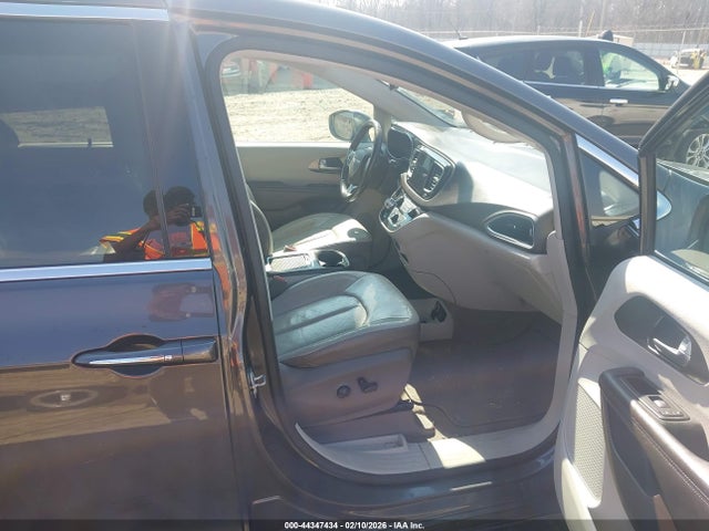 2017 CHRYSLER PACIFICA 2C4RC1EG5HR602792 Photo 4