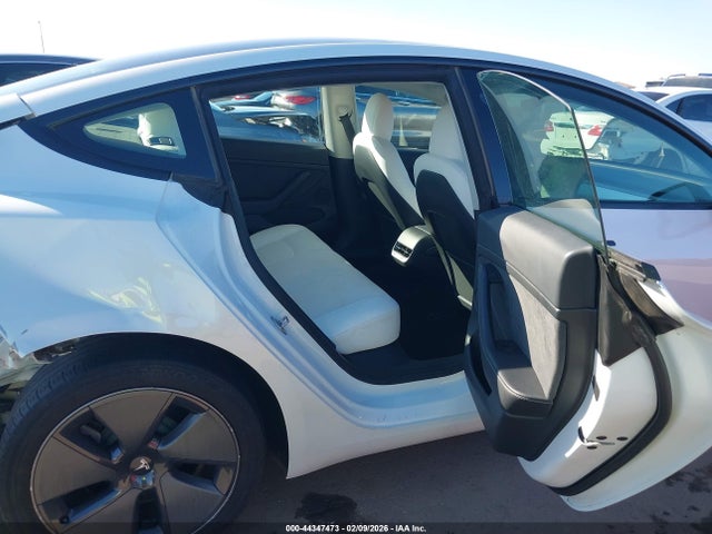 Продажа на аукционе авто 2023 Tesla Model 3 Rear-wheel Drive, vin: 5YJ3E1EAXPF462681, номер лота: 44347473