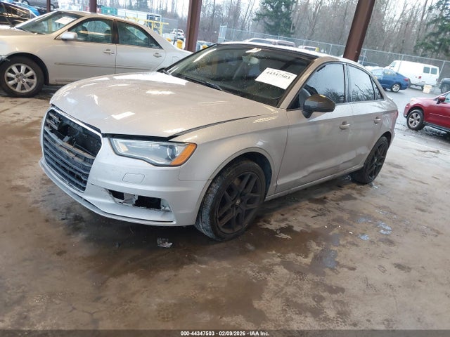 2015 AUDI A3 WAUBFGFF5F1122364 Photo 1
