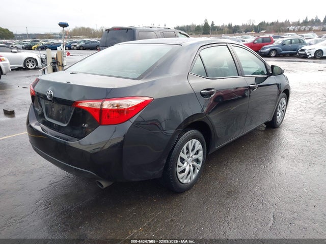 2T1BURHE6JC115372 Toyota COROLLA LE