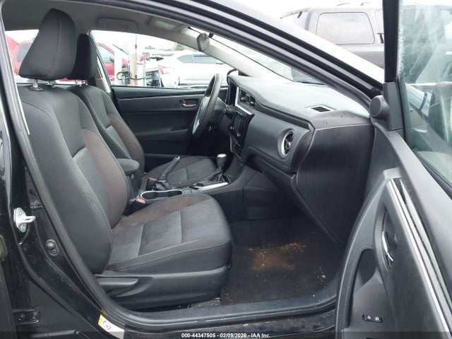 2T1BURHE6JC115372 Toyota COROLLA LE