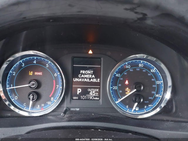2T1BURHE6JC115372 Toyota COROLLA LE