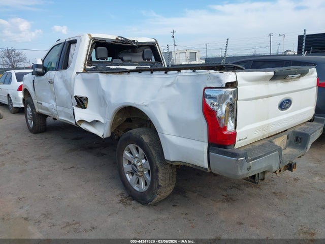 Ford F-250 Lariat 2019 1FT7X2BT3KEG45292 Image 3