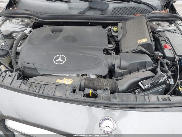 WDCTG4EB4GJ192693 Mercedes-Benz GLA 250