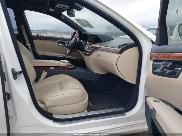 2009 MERCEDES-BENZ S 550 WDDNG86X89A270689 Photo 4