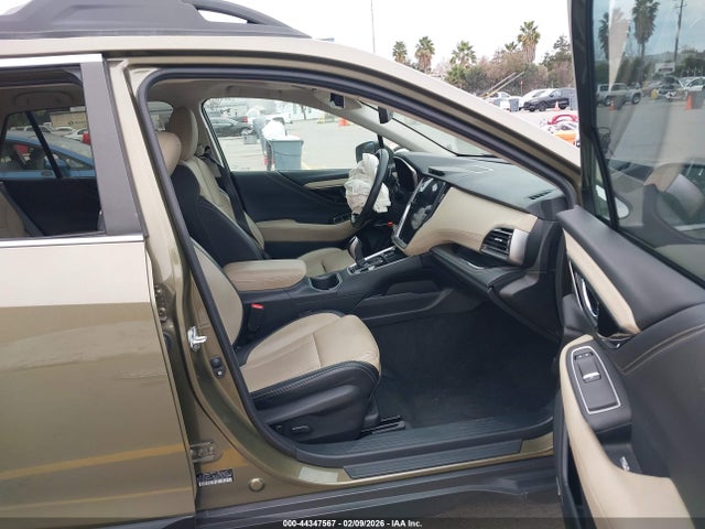 4S4BTANC2M3171230 Subaru Outback Limited