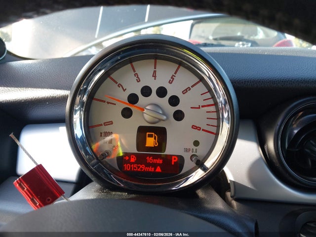2012 MINI COOPER S CLUBMAN WMWZG3C59CTY38510 Photo 6