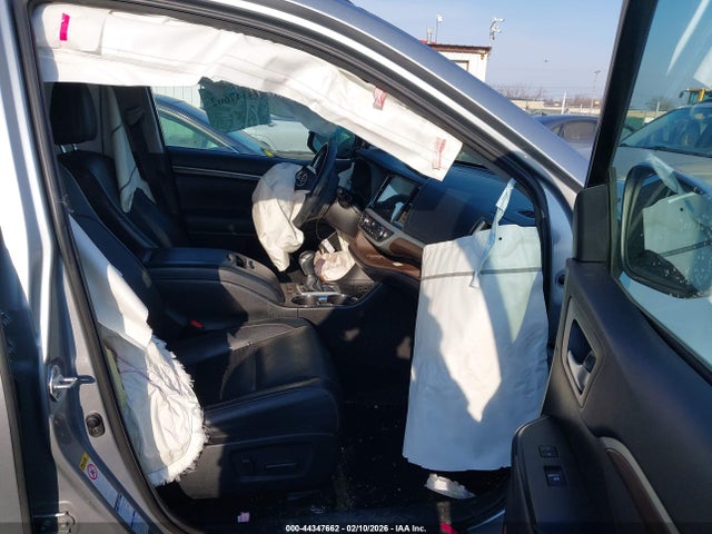 2016 TOYOTA HIGHLANDER 5TDDKRFH3GS287399 Photo 4