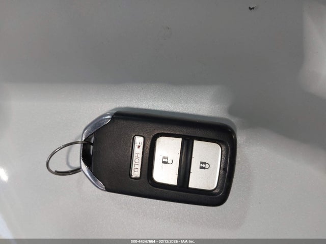44347664 :رقم المزاد ، 3HGGK5H89FM735535 vin ، 2015 Honda Fit Ex/ex-l مزاد بيع