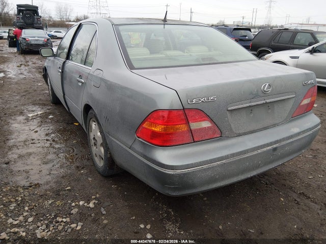 2003 LEXUS LS 430 JTHBN30F130102457 Photo 2